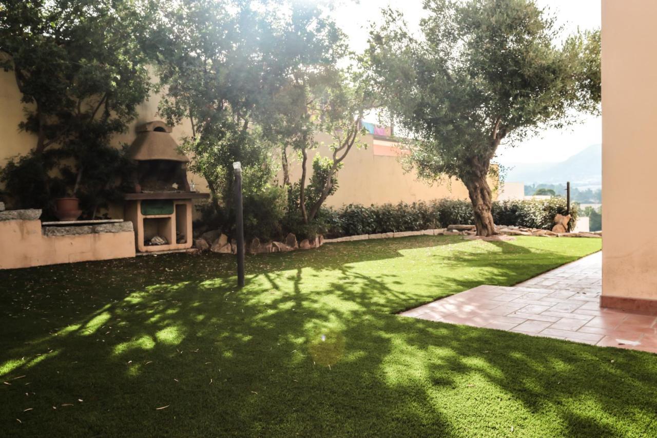 Rental Villa Bb Olbia Exterior photo